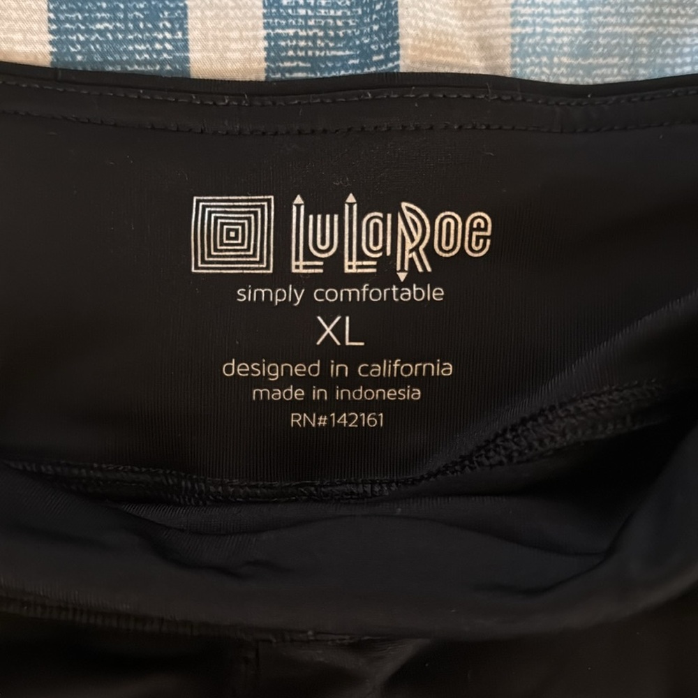 LulaRoe Women’s Leggings - Picture 3 of 3